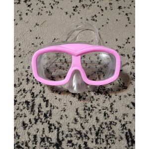 Pink full-face swimming goggles